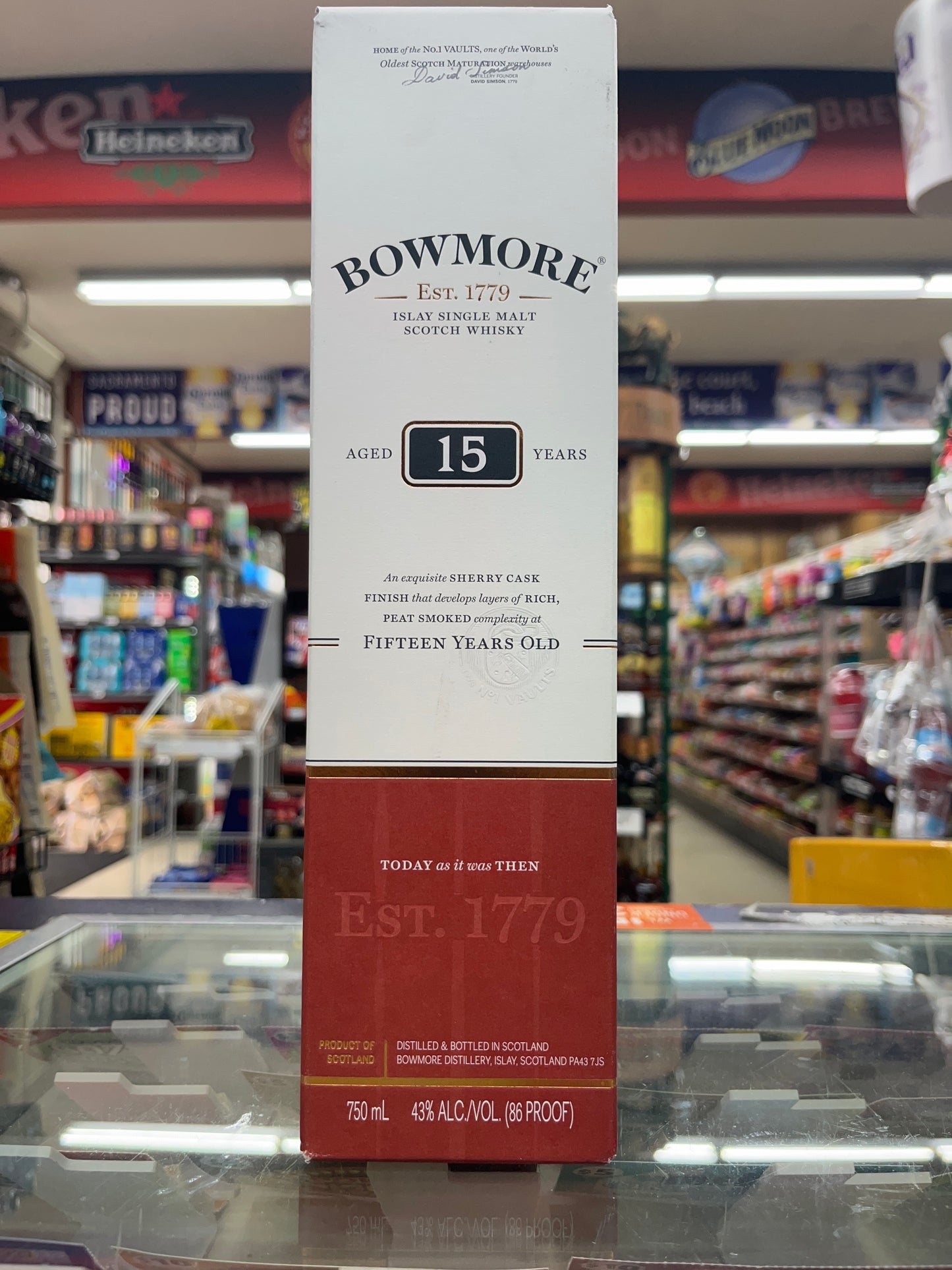 Bowmore 15years old Islay Single Malt Scotch Whisky 750ml