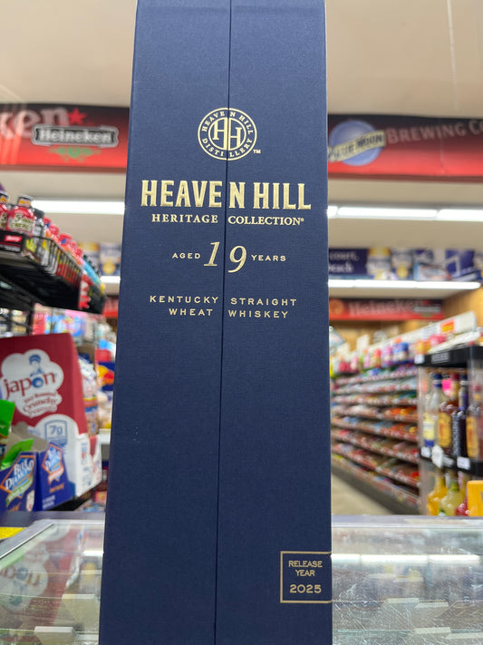 Heaven Hill aged 19 years Kentucky Straight Whiskey